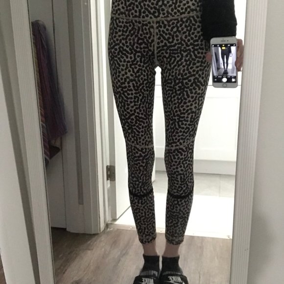 Lulu Lemon Athletica Leopard Print - Picture 4 of 6